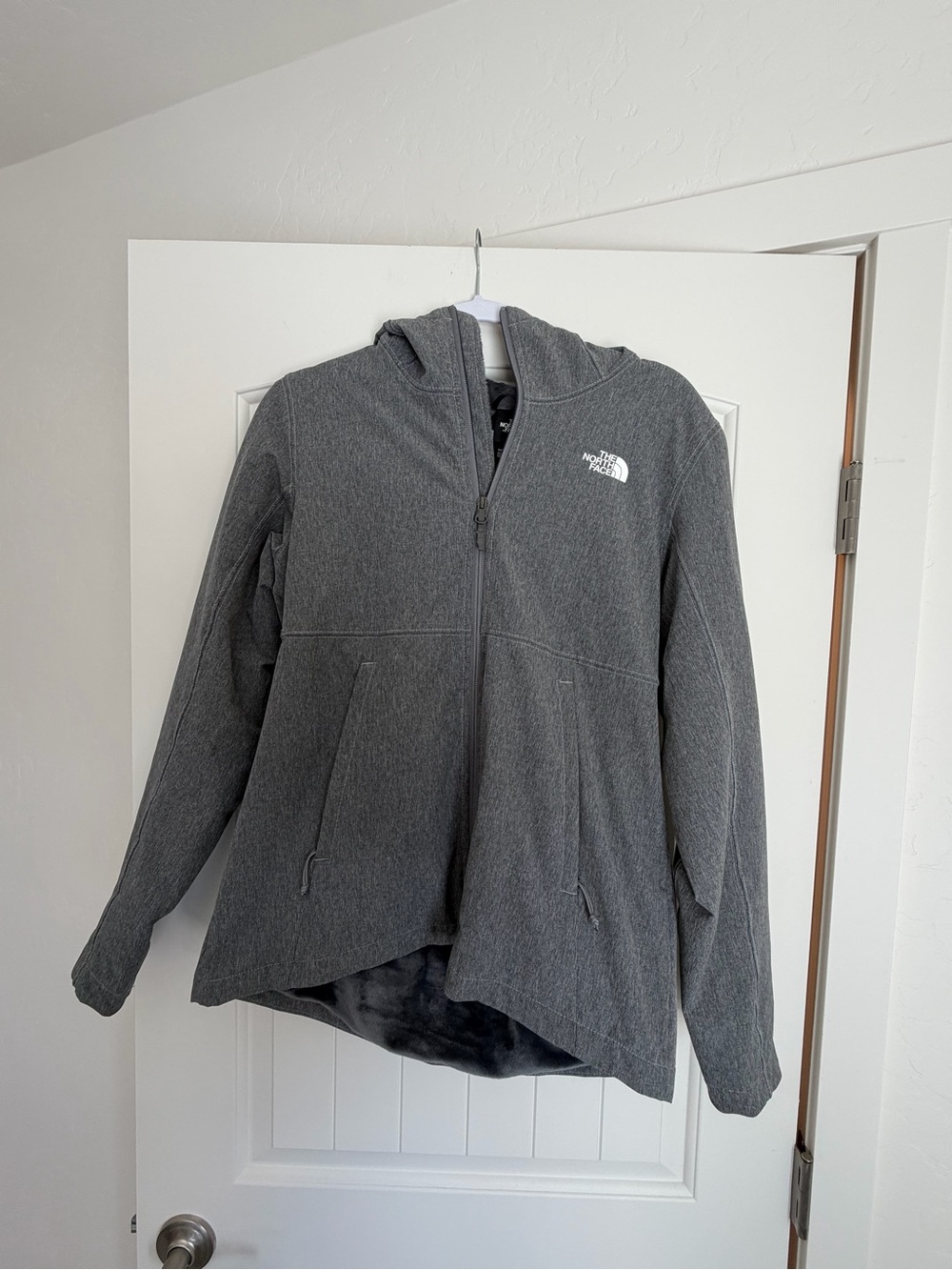 The North Face Women's Heather Gray Full-Zip Hooded Fleece